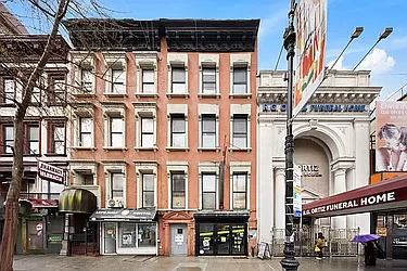 Rented by Safdie Realty Group