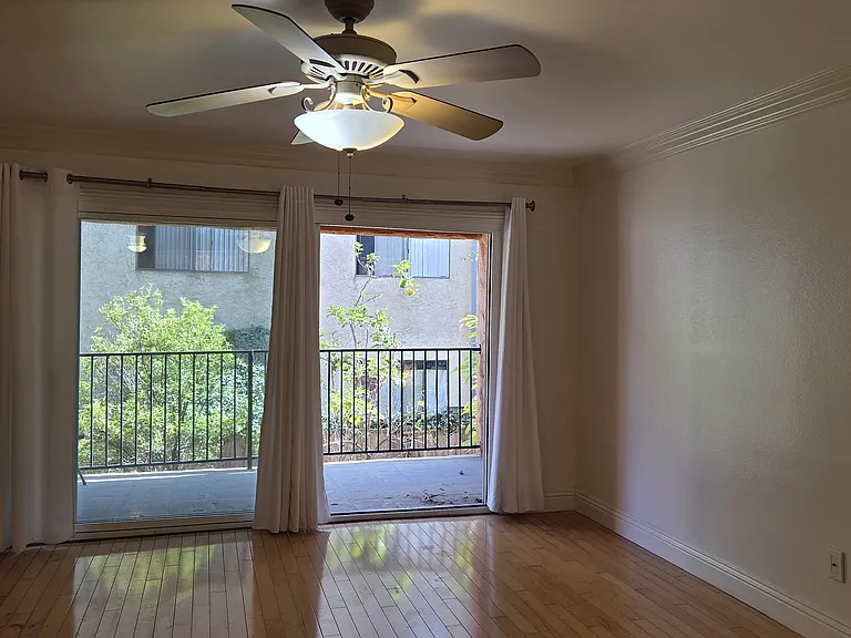 3688 1st Ave #18 — Photo 6