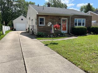 221 Commodore Ter, Cheektowaga, NY 14225
