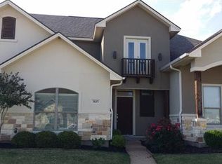 3825 Blackhawk Ln, College Station, TX 77845