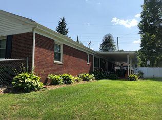 2174 W Country Club Rd, Connersville, IN 47331