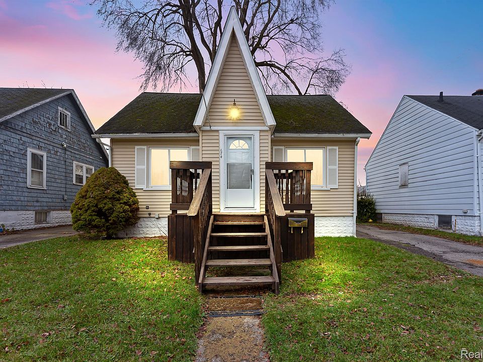 1st image of 674 E Mansfield Ave