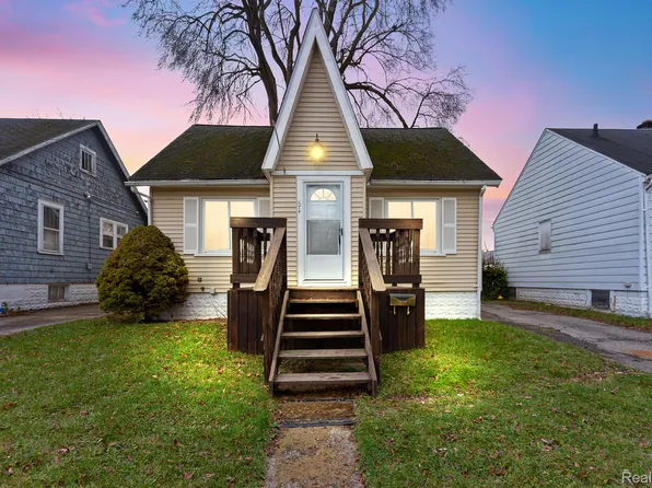 674 E Mansfield Ave, Pontiac, MI 48340