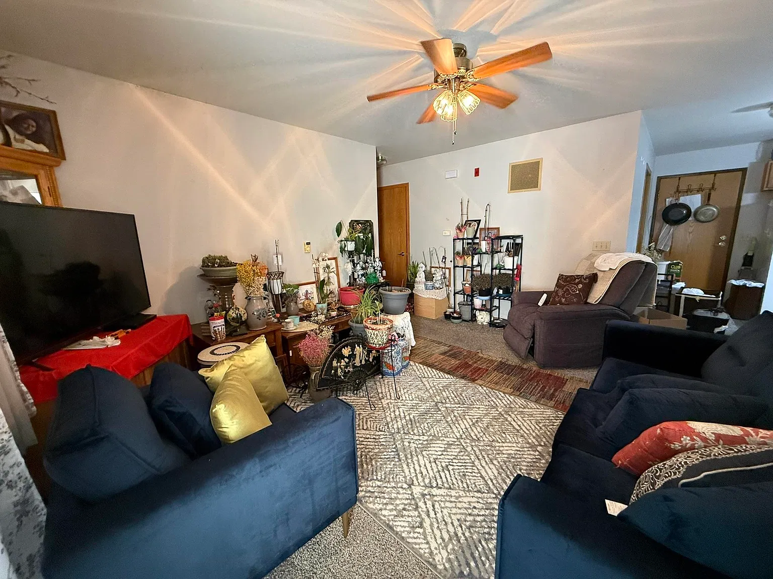 2 bed, 1.0 bath, 800 sqft, $1,400 — Photo 3