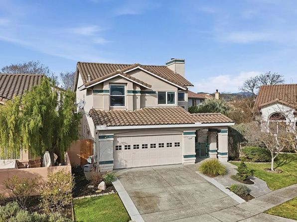 45 Cove Ct