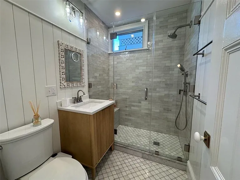 8 Barney St #1 — Photo 7