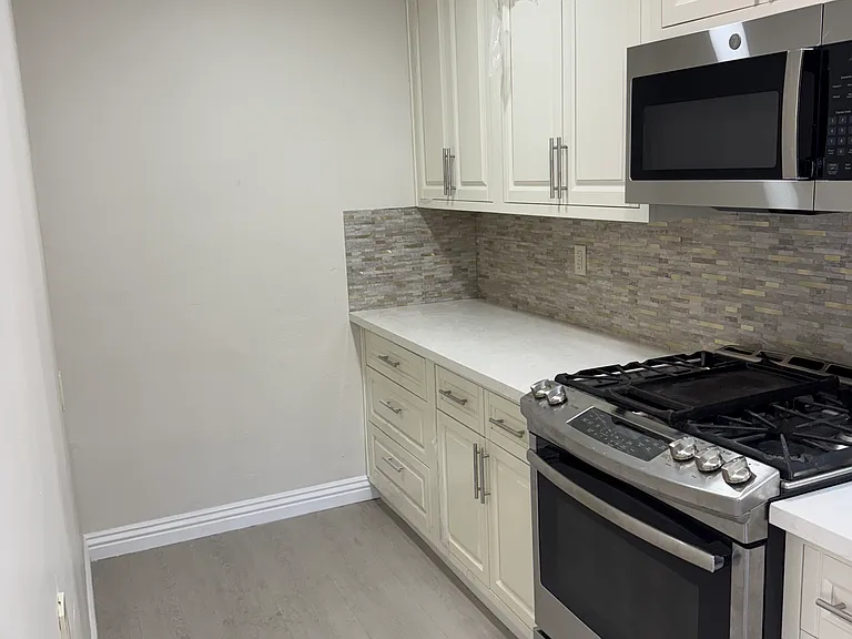 193 Nottingham Ave #193 — Photo 1