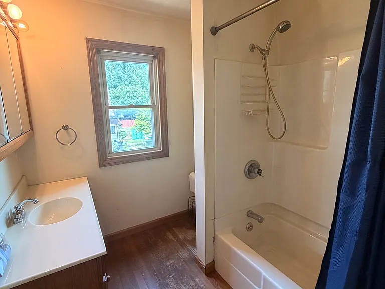 601 Nicholas St — Photo 15