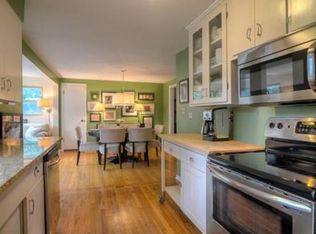 4017 W 69th St, Prairie Village, KS 66208