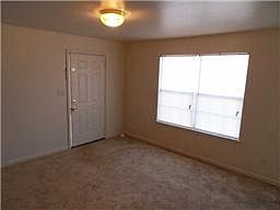 3rd image of 3875 Northeast Dr APT D