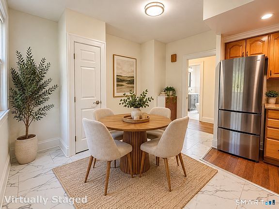 5th image of 52 Howard Ave #2