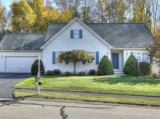 2 Laurelwood Cir, Haverhill, MA 01832