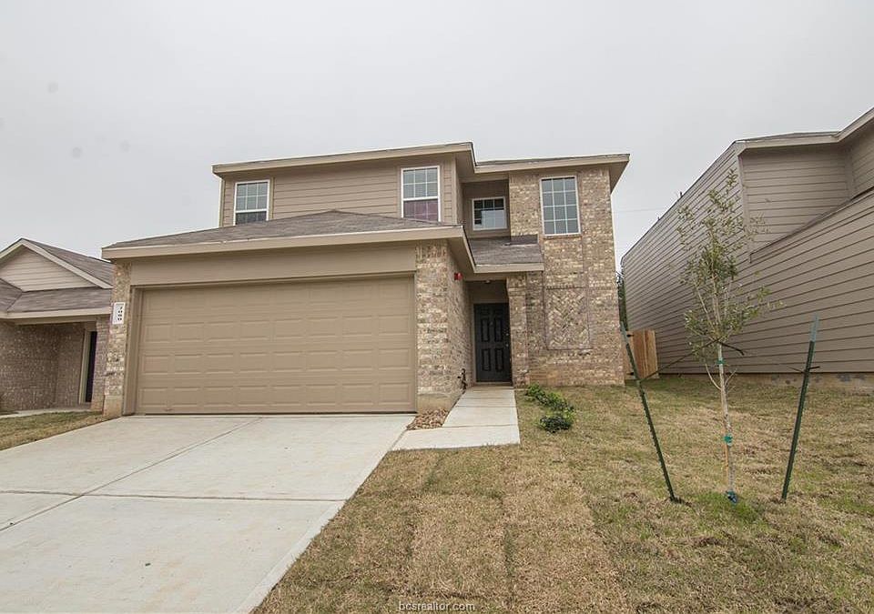 1st image of 2080 Oakwood Forest Dr