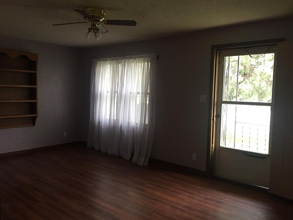 319 S 7th St, Wakeeney, KS 67672 Zillow