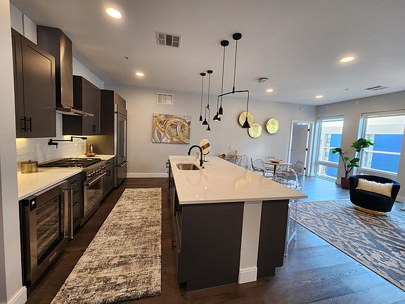 2nd image of 1853 Market St #1104
