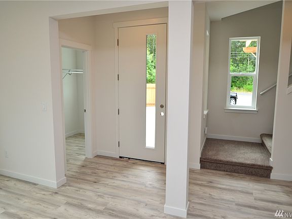 2nd image of 10523 Aqueduct Dr E