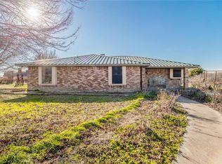 116 Lakeway Dr, Waxahachie, TX 75165