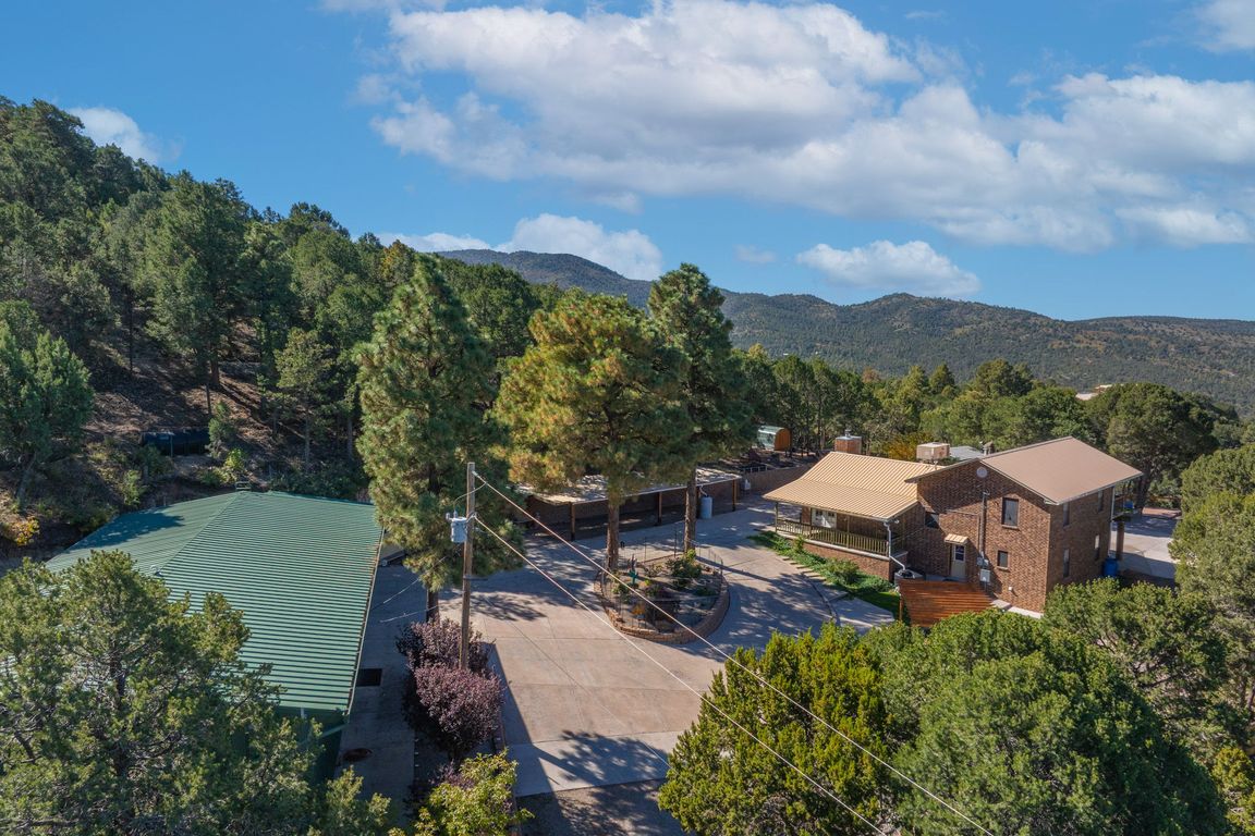 DJI_20251029113723_0821_D