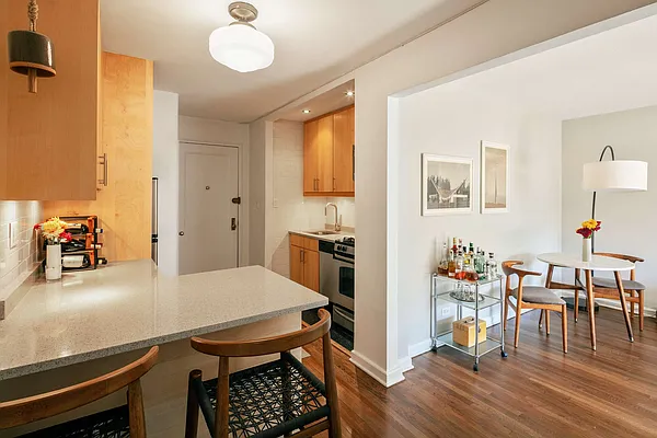 Sold by Compass | media 18