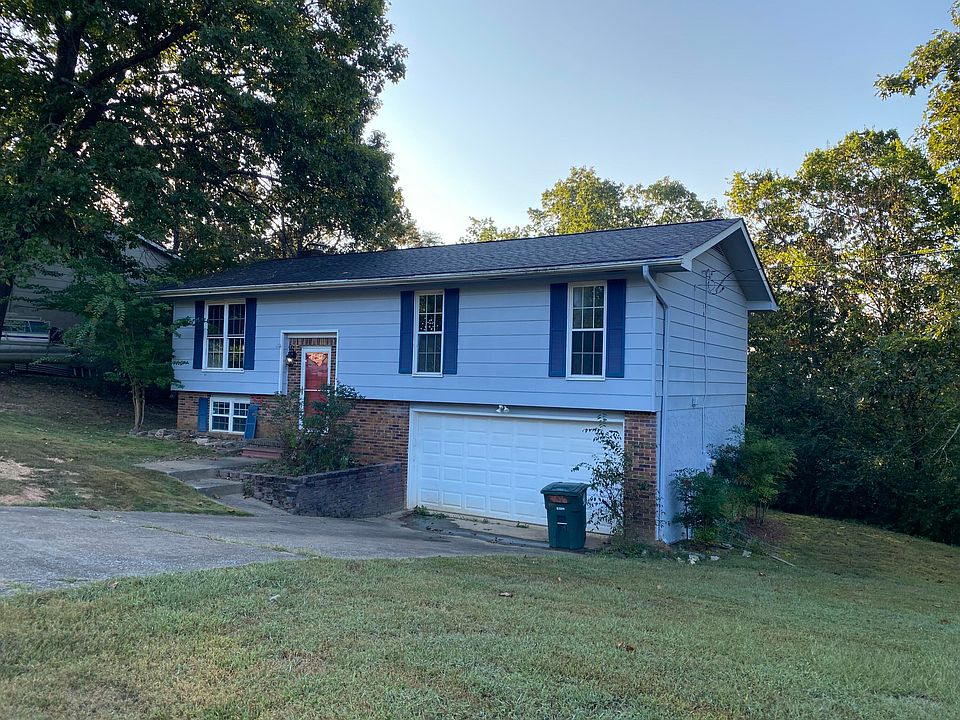 2nd image of 306 Branchwood Cir