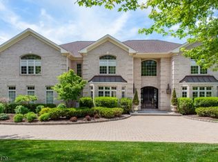 63 Beachmont Ter, North Caldwell, NJ 07006