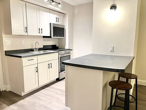 Floor plan 303