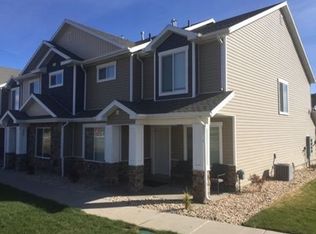 283 W Seasons Loop, Garden City, UT 84028