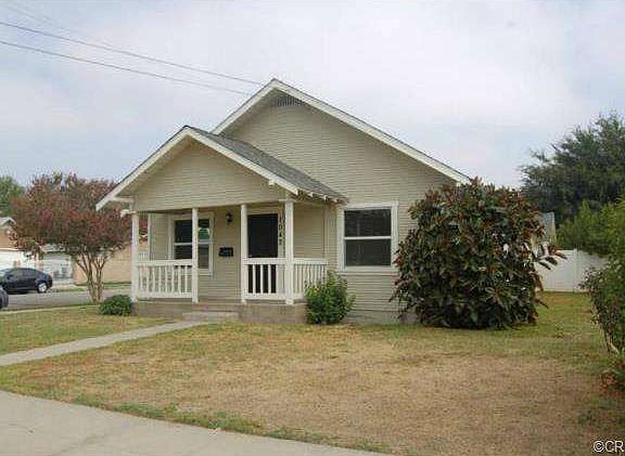 3rd image of 1042 W 15th St