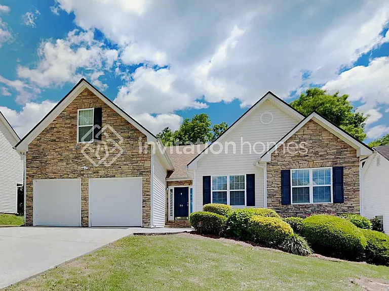 90 Dairyland Dr — Photo 1