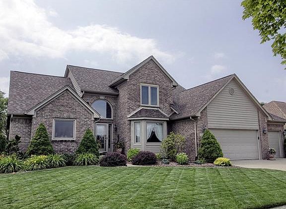 2nd image of 36718 Orchard Lake Dr