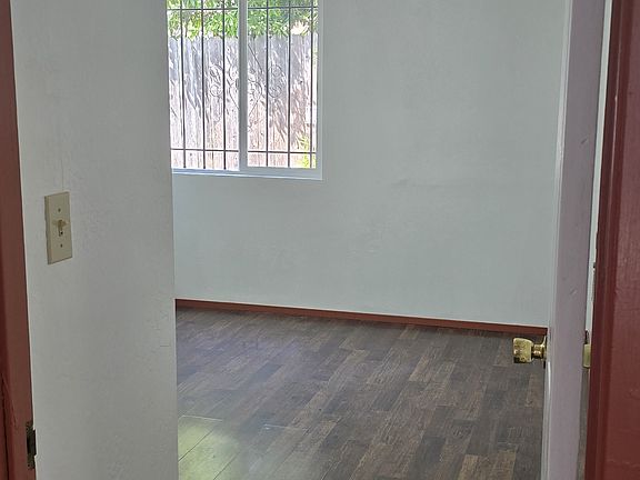 4th image of 3773 39th Ave #D