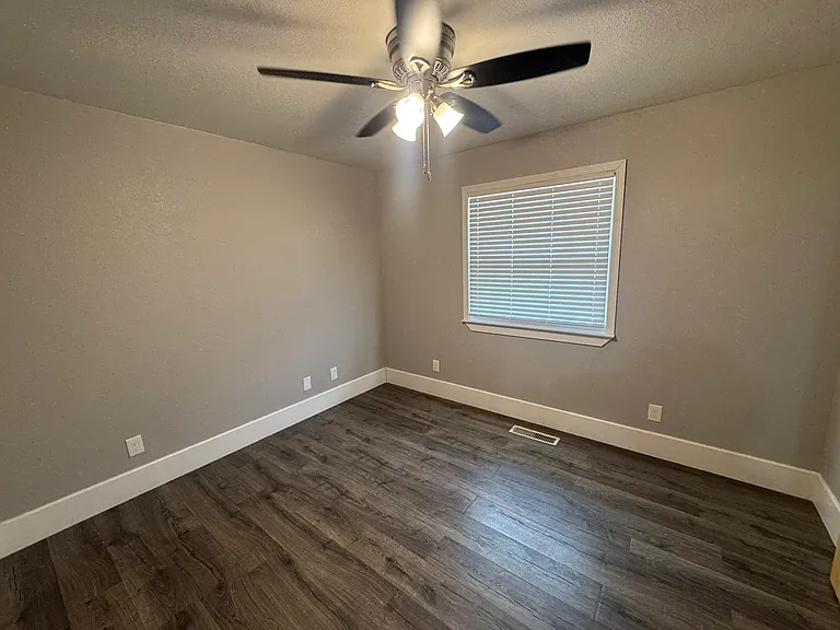 4045 Sunrise Ct — Photo 27