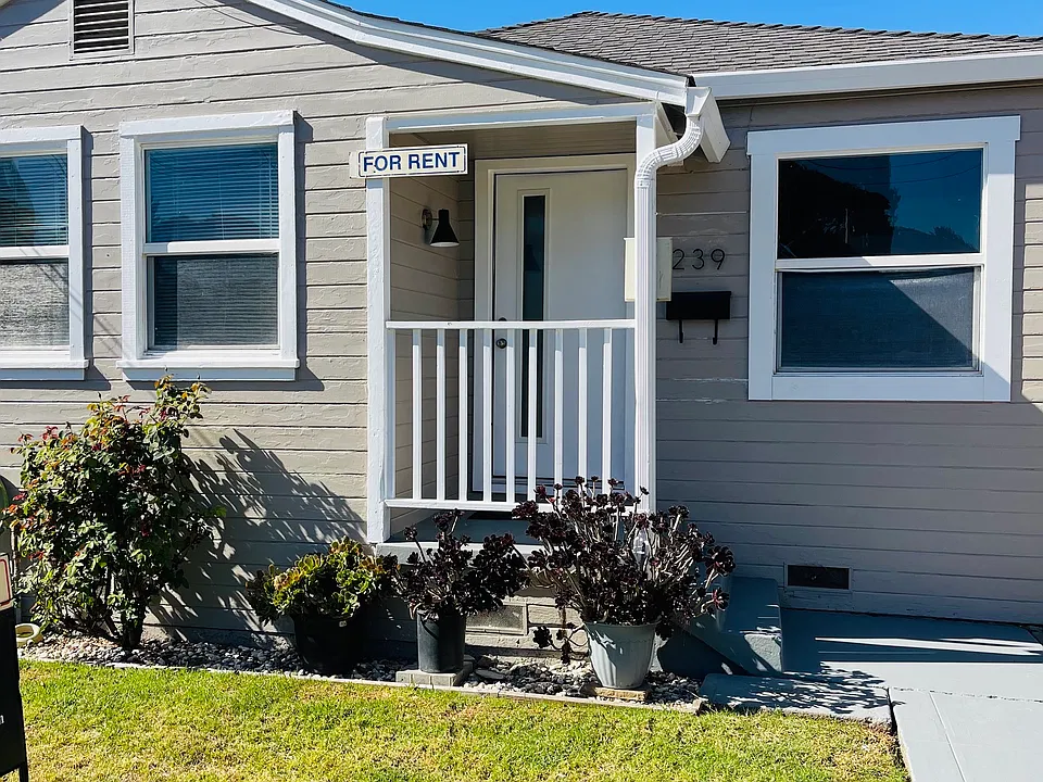 239 Gleason Ave
