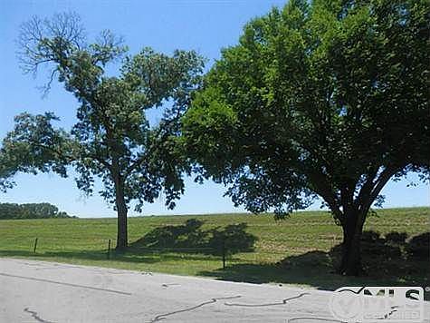 5th image of 3808 Englewood Ln