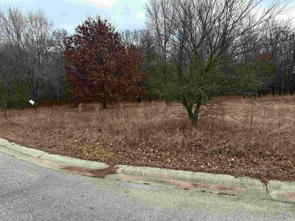 52713 Rachael Ct, Middlebury, IN 46540