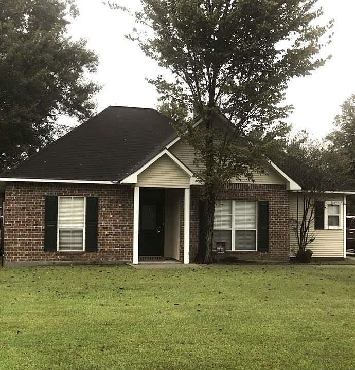1st image of 18497 White Oak Dr