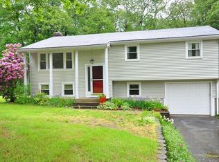 50 Cook Rd, Tolland, CT 06084