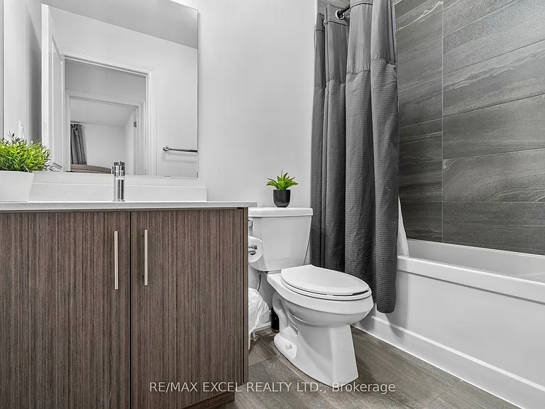 37 Macpherson St — Photo 41