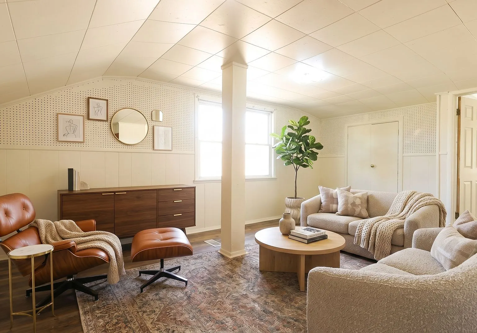 Newly Renovated Cape Cod Home! Section 8 and Eden Welcome! — Photo 1