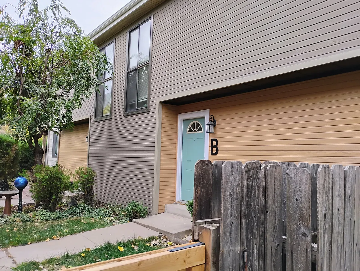 Building Photo - 1579 Hooker St #B