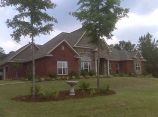 2020 Red Hawk Rd, Prattville, AL 36067
