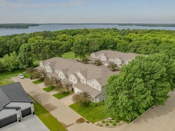 1207 Eloise St Unit 4, Okoboji, IA 51355
