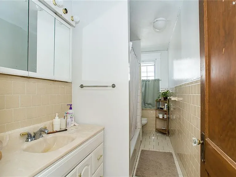 117 Grove St #3 — Photo 12