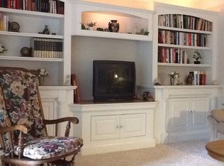 425 Red Fox Rd SE, Cedar Rapids, IA 52403