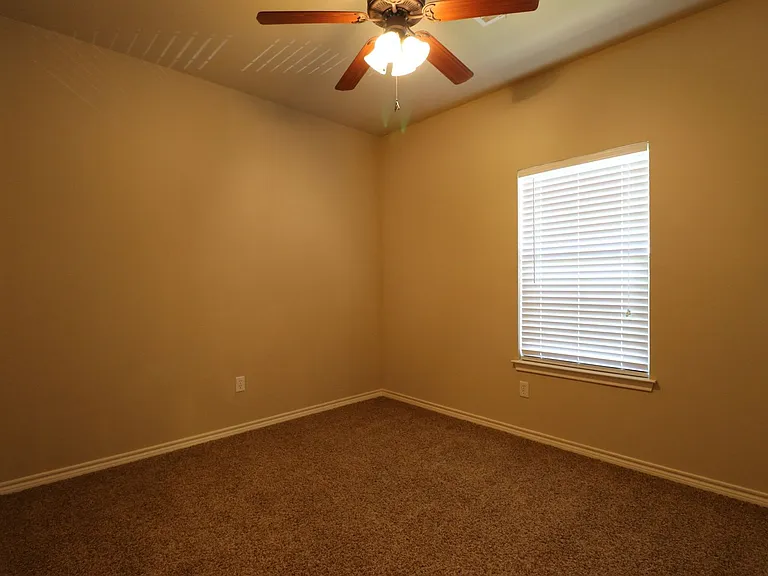 3116 Stallion Dr — Photo 29
