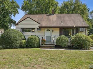 460 Berkshire Rd, Ridgewood, NJ 07450