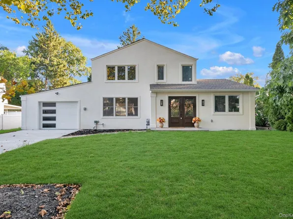 66 Peachtree Lane, Roslyn Heights, NY 11577