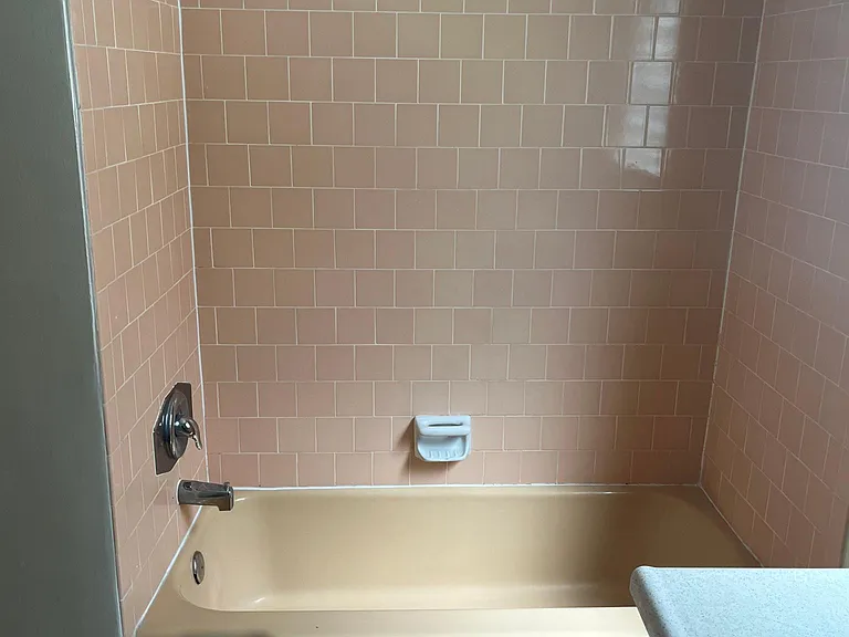 1761 E 1st St #8 — Photo 7