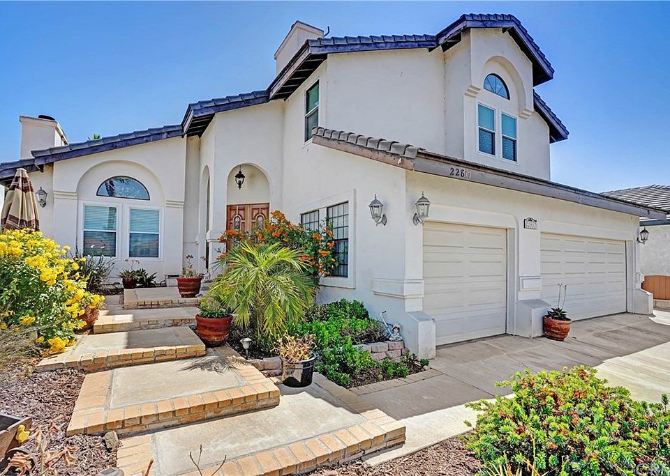 2nd image of 22817 S Canyon Lake Dr
