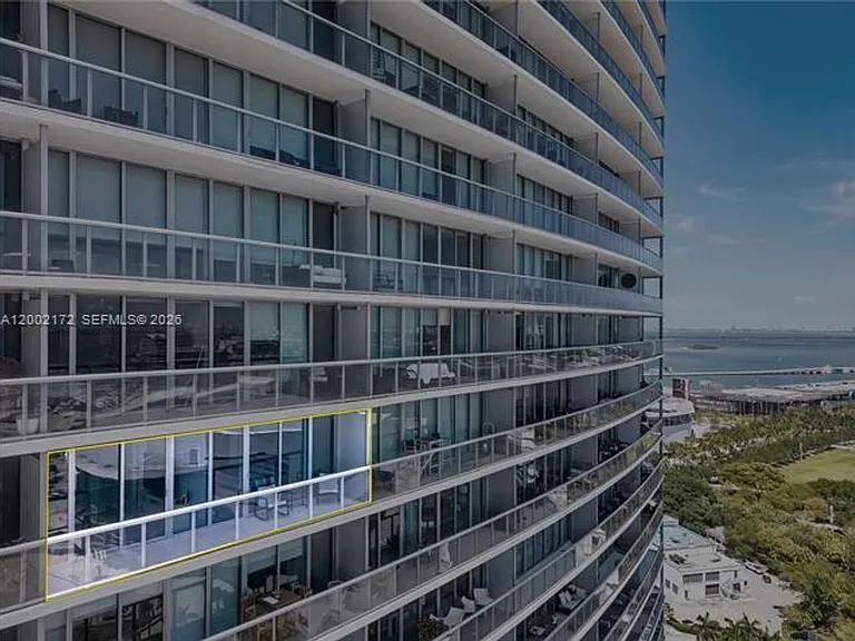 888 Biscayne Blvd #2404 — Photo 36